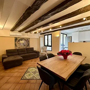La Maison Di Trastevere , Rome Italy